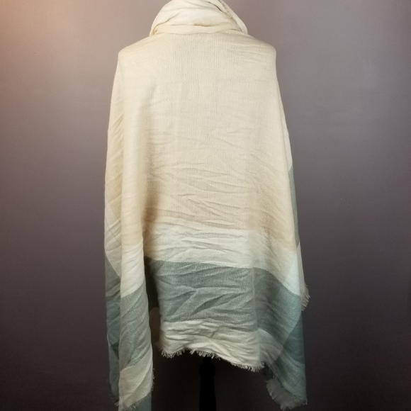 Studio NYC Scarf Striped Wrap Shawl Amiee Lynn - Picture 3 of 5